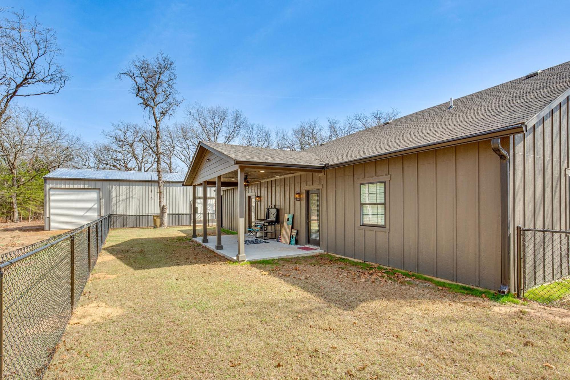 Kingston Vacation Rental Less Than 1 Mi To Lake Texoma! 외부 사진