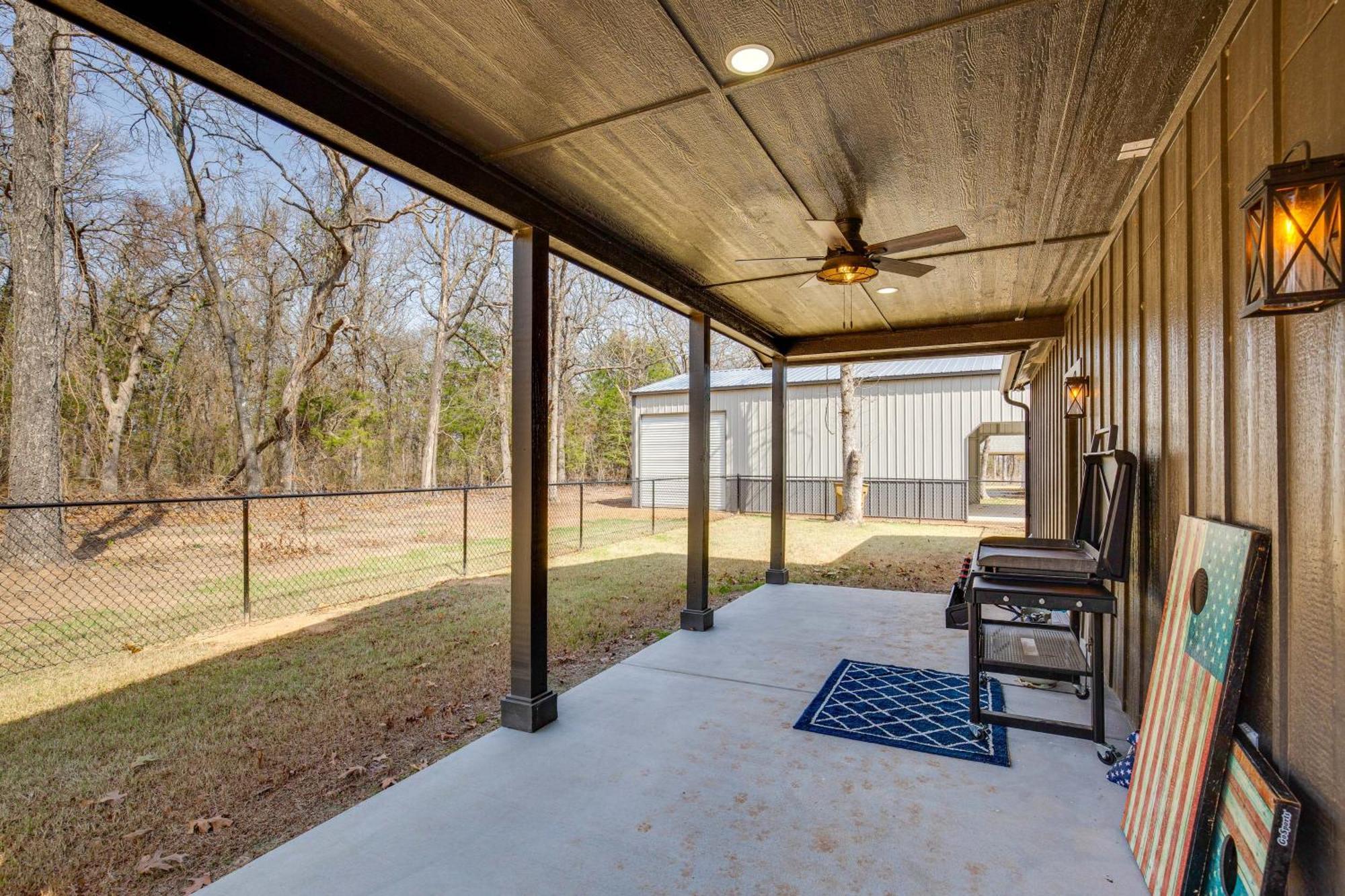 Kingston Vacation Rental Less Than 1 Mi To Lake Texoma! 외부 사진